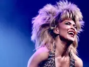 West End stars Zoe Birkett and Rob Houchen to headline Dumfries House shows
