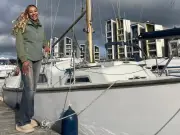 Woman quits £37k banking job to live on £2k Facebook boat